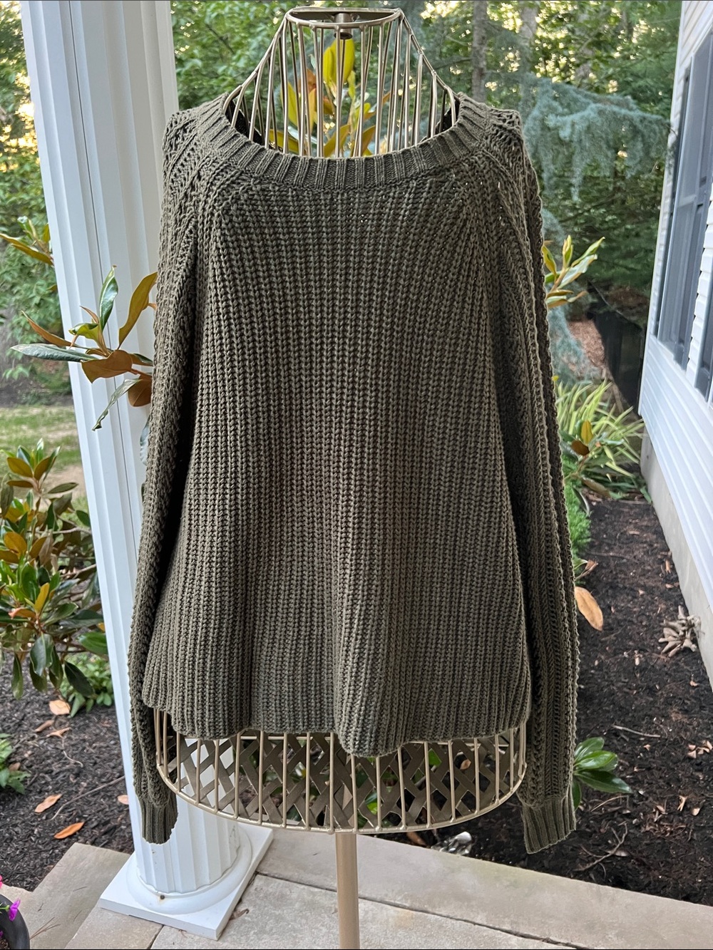 American Eagle Outfitters Olive Green Ribbed Crewneck Sweater